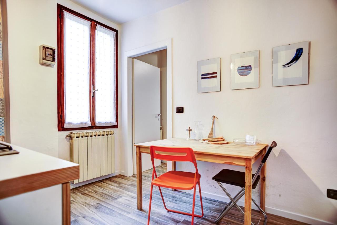 Bologna City Center Apartment By Wonderful Italy Bagian luar foto
